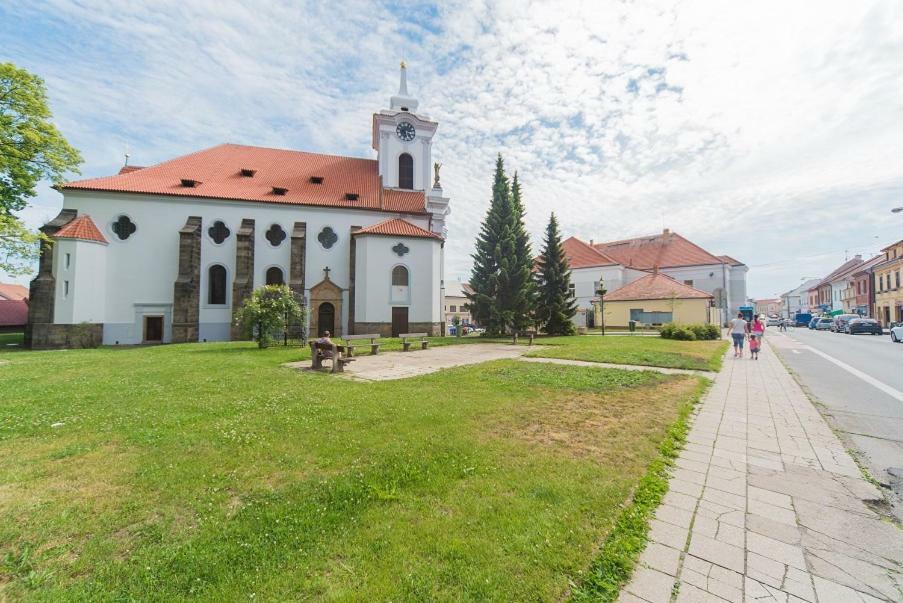 Pension U Kostela Cesky Brod المظهر الخارجي الصورة